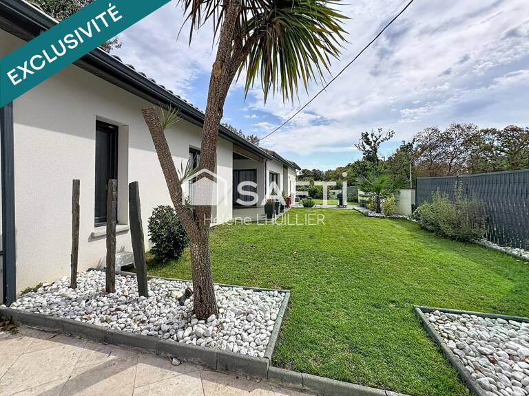 Superbe plain-pied avec piscine, spa & garage — photo 1