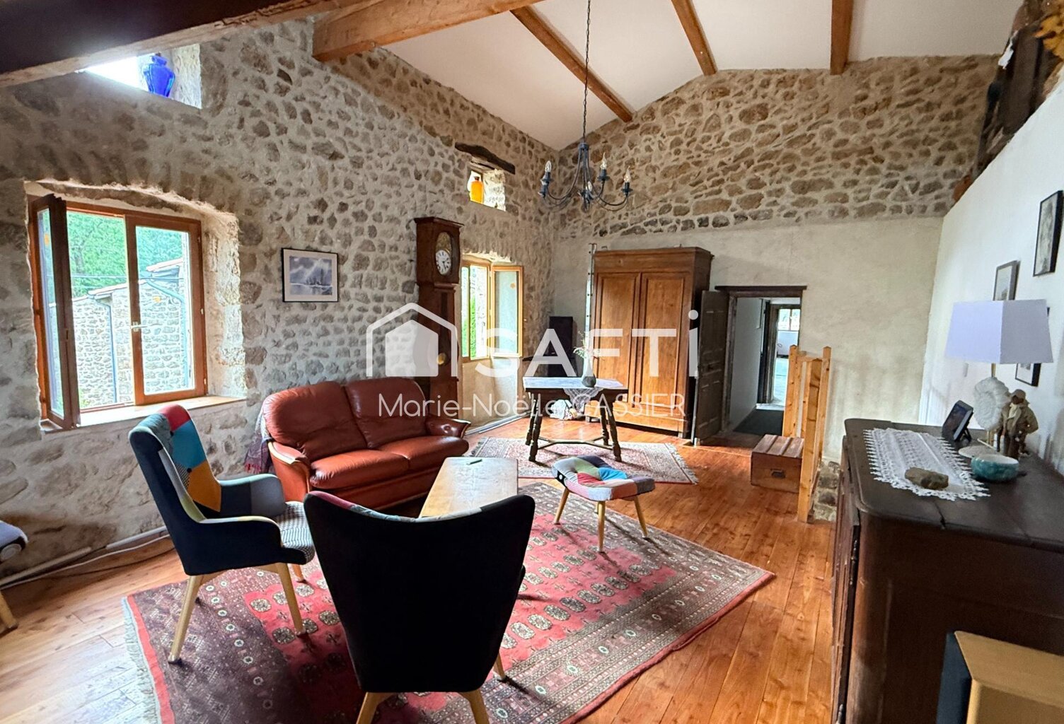 Maison de caractère rénovée  170 m²  5 chambres  1,4 ha de terrains — photo 1