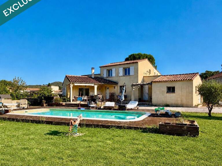 Maison familiale avec 4 chambres, piscine et hangar — photo 1