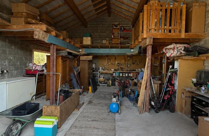 Maison familiale avec 4 chambres, piscine et hangar — photo 3