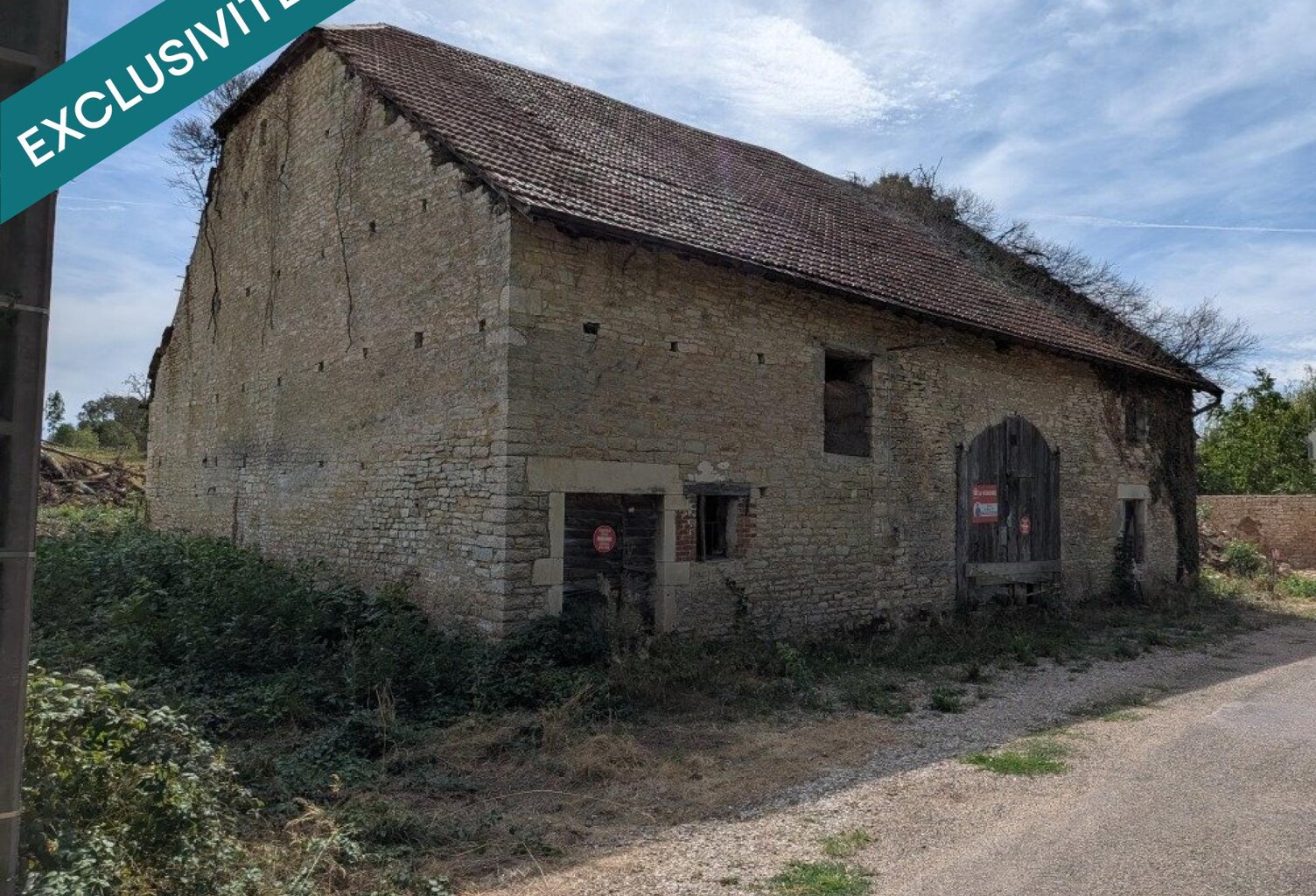 Maison en pierre de caractère de 1772 à rénover à MOTEY BESUCHE (70) — photo 1