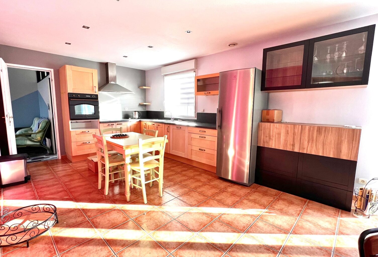 Pavillon env 160m2 5 chambres semi plain pied au calme — photo 1