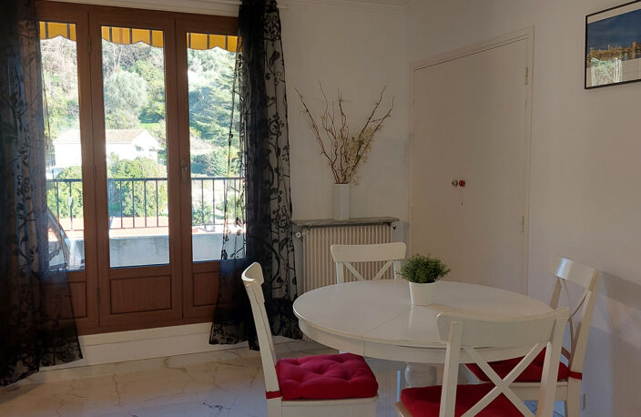 EXCLUSIVITÉ   Dernier étage, 2P avec terrasse, parking et ca — photo 4