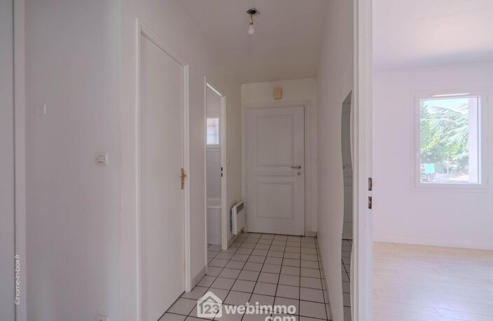 Appartement - 47m² - Marolles-en-Brie — photo 3