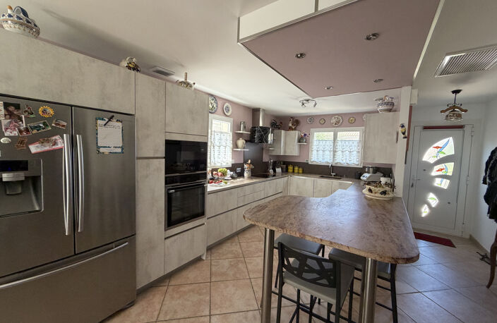 Villa haut de gamme dans le quartier recherché de Bonaval — photo 4
