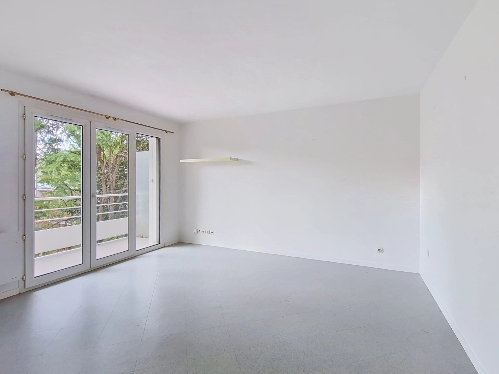 Appartement 1 pièce 28 m² · à Combs-la-Ville · 28 m² · 584 €/mois