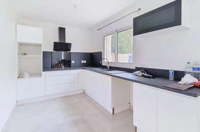 Maison 5 pièces 1700 €