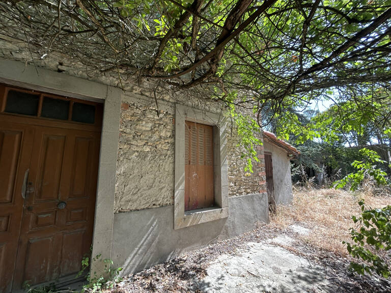 À Bram (11), maison en pierres apparentes à aménager sur un — photo 1