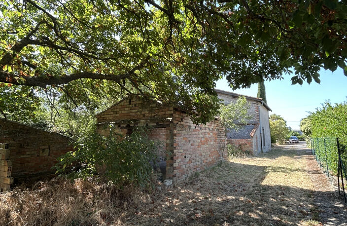 À Bram (11), maison en pierres apparentes à aménager sur un — photo 4