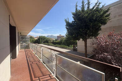 Appartement 3 pièces 920 €