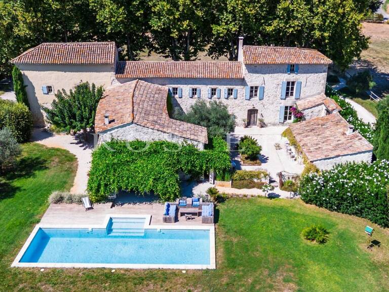 Aux porte de l'Isle-sur-la-Sorgue, un domaine équestre privatif — photo 1