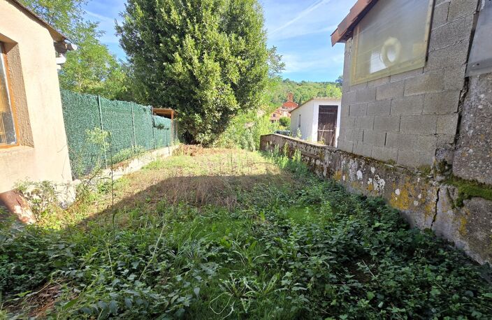 GARAGE 43 m² avec jardin — photo 4