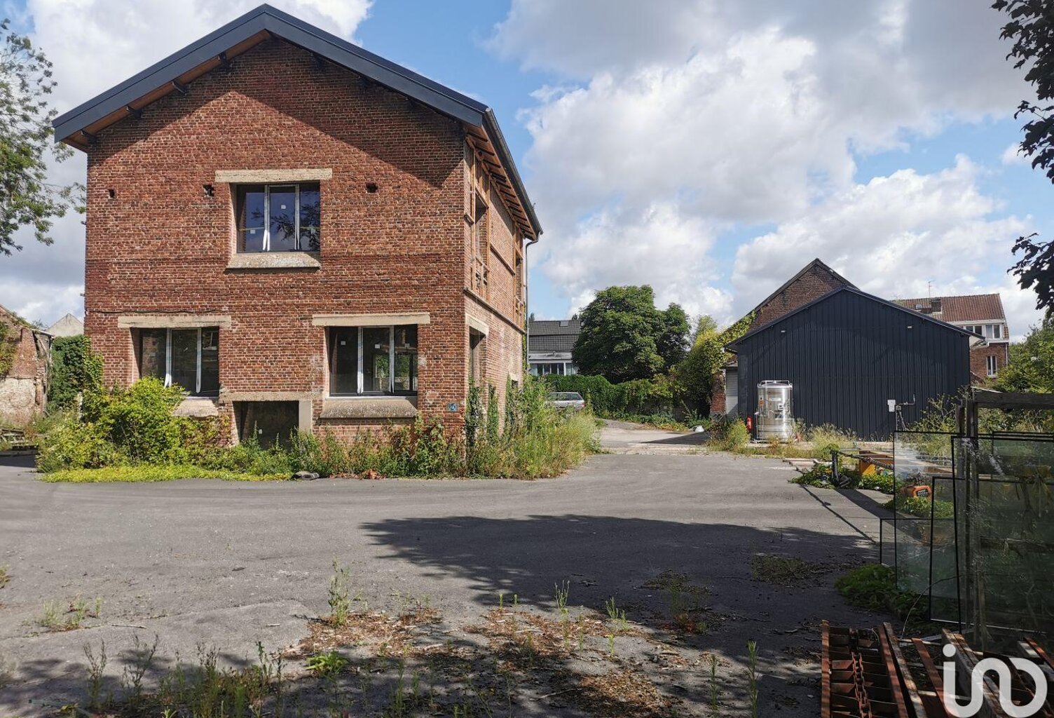 Vente Surface diverse 3 180 m&sup2; — photo 1