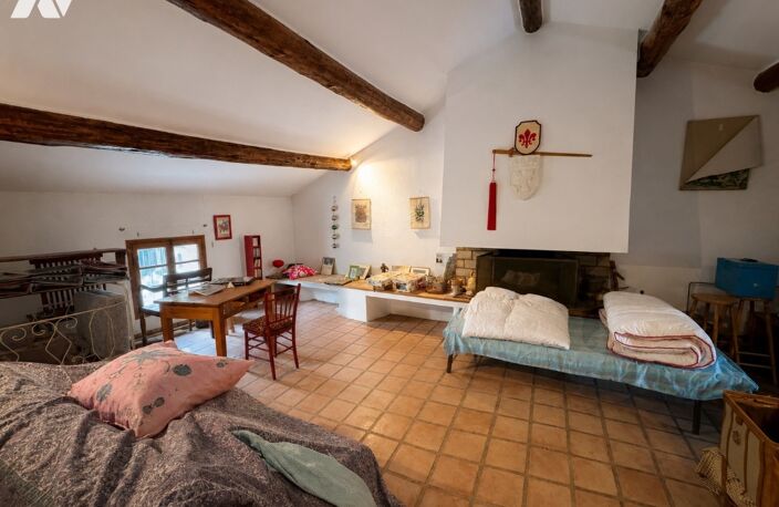 Vente maison 9 pièces 187 m² Bédarrides (84370) — photo 3
