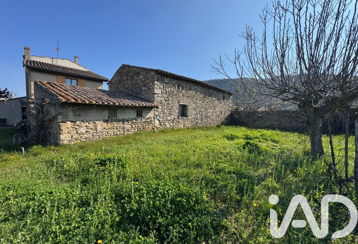 Vente Grange 2 pièces — photo 1