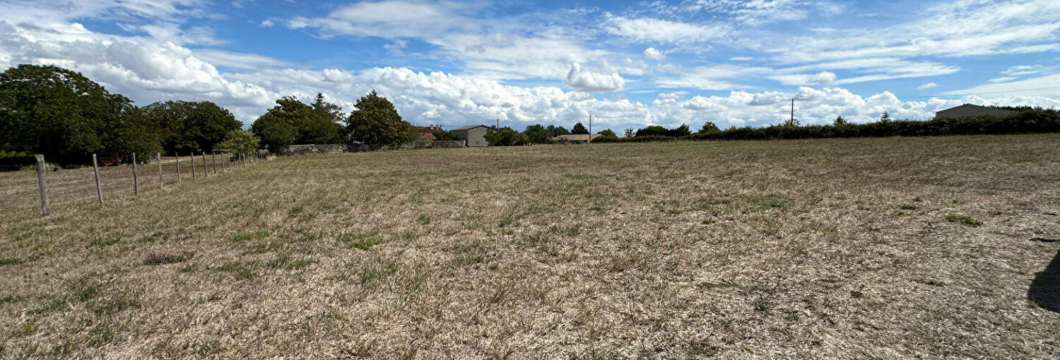 Terrain  3840 m² à vendre à Belluire (17800)