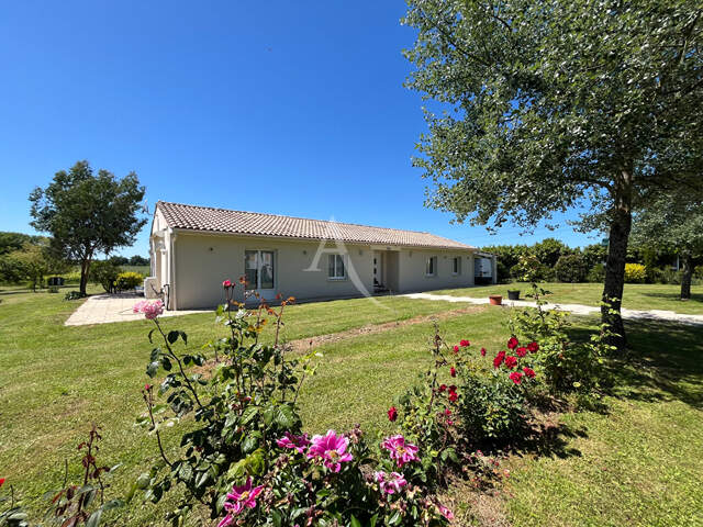 Maison 142m2  proche de Montendre — photo du bien
