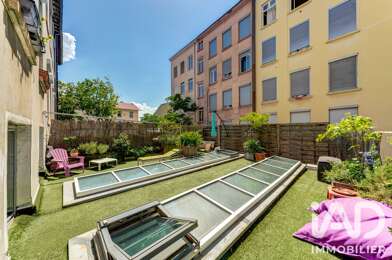 Appartement 4 pièces 745000 €