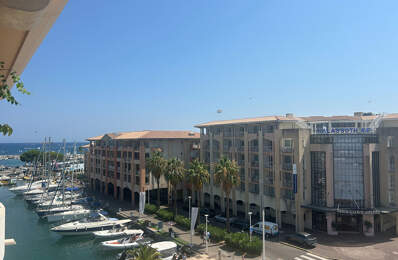 Port-fréjus en dernier étage, beau T2  avec place de parking, cave, piscine — photo du bien