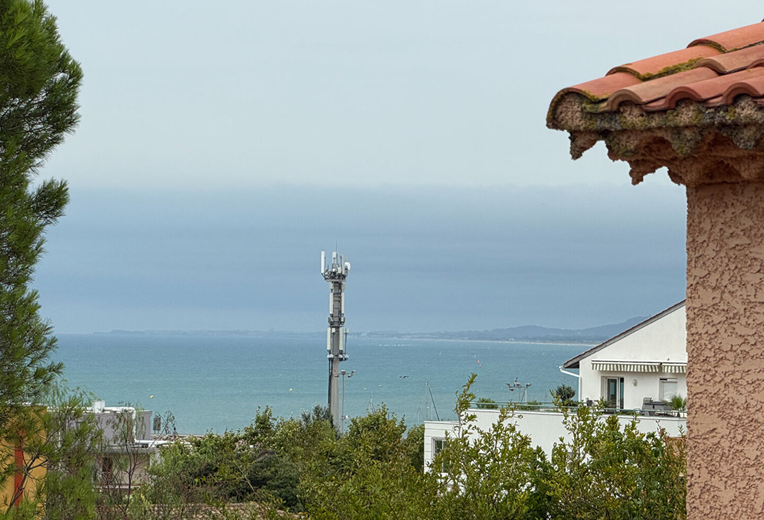 Appartement 3 pièces  76  m 2 avec  vue mer plein sud  quartier corniche — photo 1