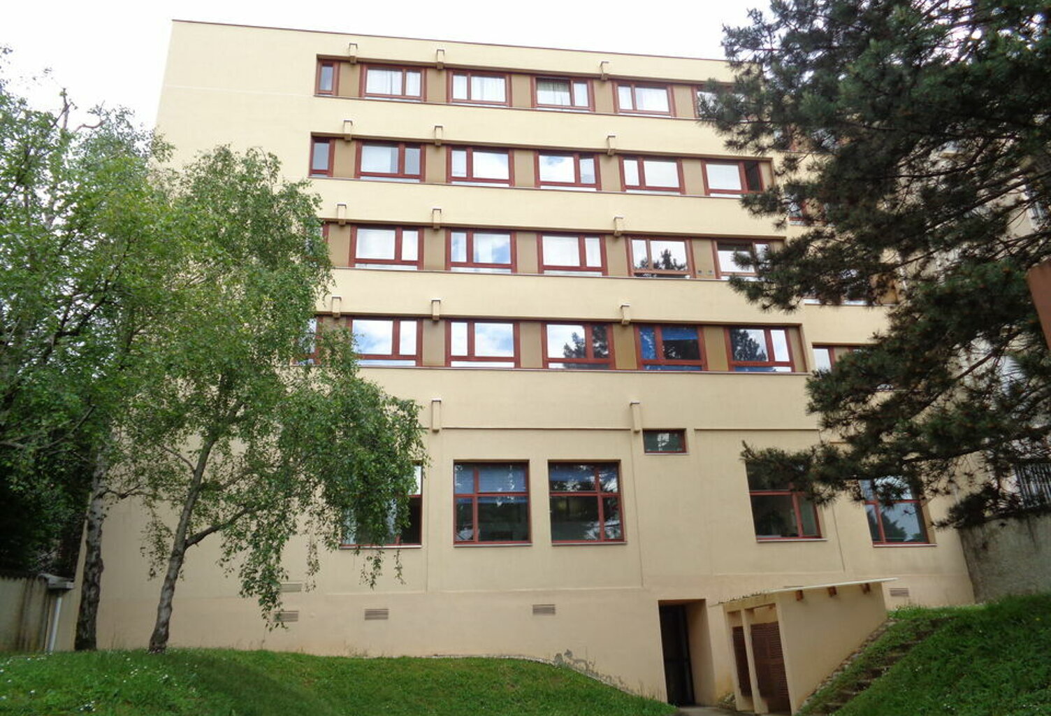 BUREAUX à LOUER — photo 1