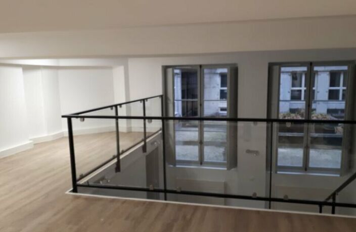 BUREAUX à LOUER — photo 2