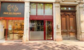 Commerce  80 m² à louer à Lyon 8 (69008)