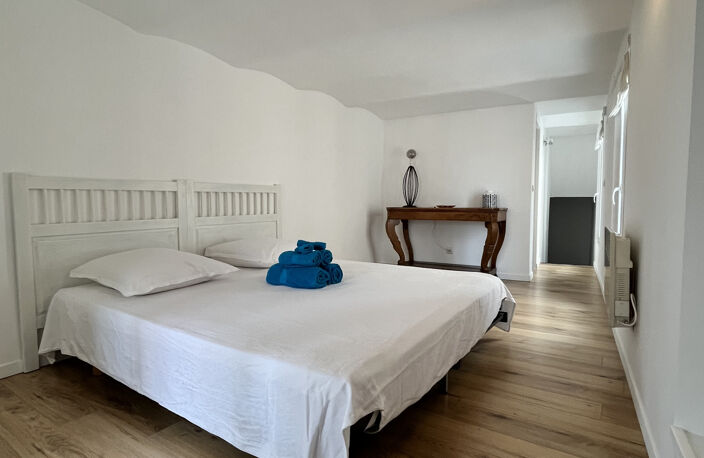 MAGNIFIQUE DUPLEX TYPE 2 MEUBLE : LA VIEILLE CHAPELLE — photo 5