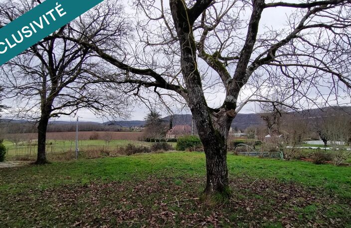 Terrain constructible plat avec vue dégagée — photo 3