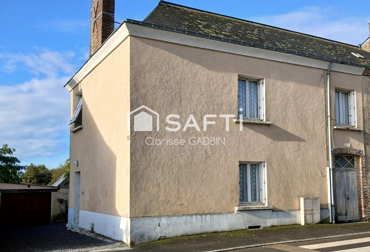 Maison de bourg  avec grand terrain — photo 1