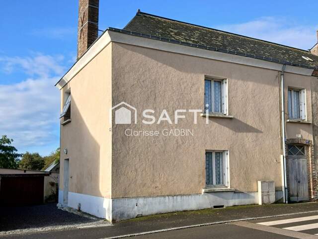Maison de bourg  avec grand terrain — photo du bien
