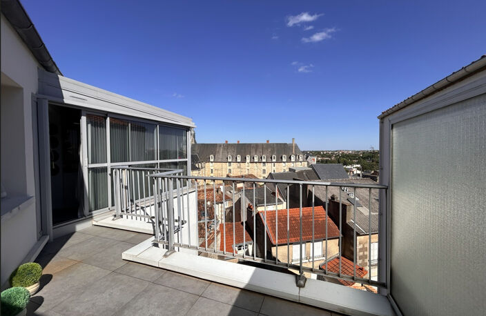APPARTEMENT TYPE 3 - POITIERS CENTRE VILLE — photo 5