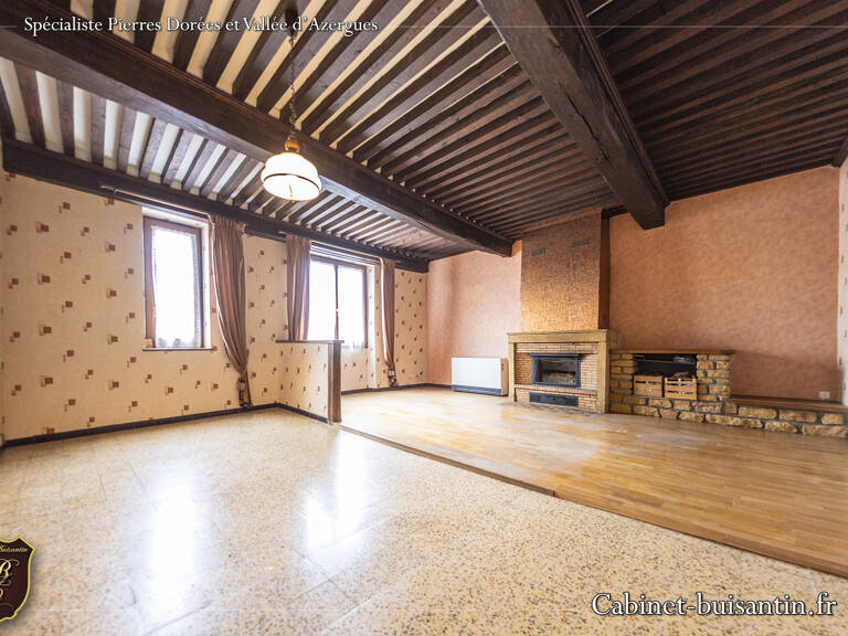 Charme et volumes en centre village — photo 1