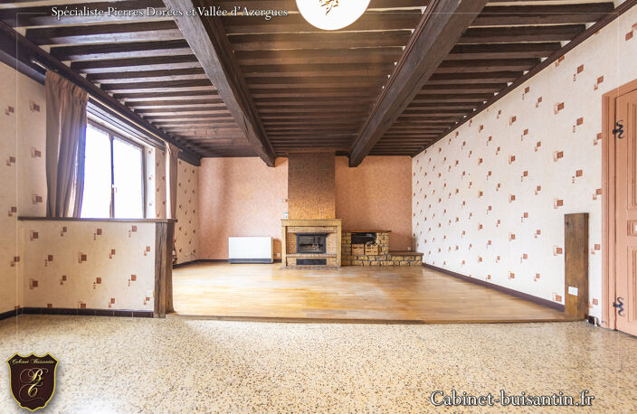 Charme et volumes en centre village — photo 2