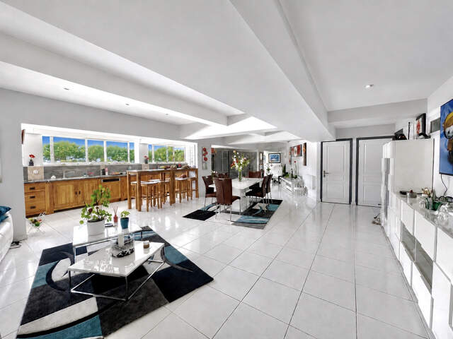 Royan   grand appartement avec terrasse — photo du bien