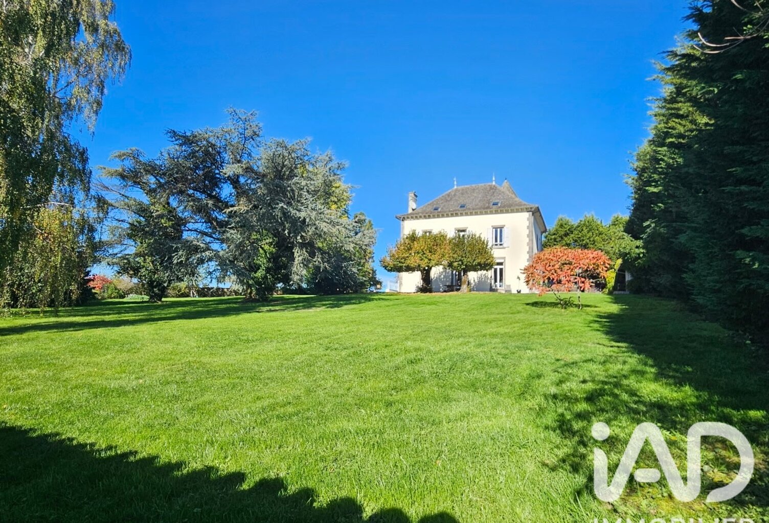 Vente Maison/villa 8 pièces — photo 1