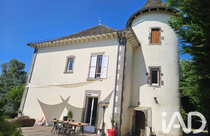 Vente Maison/villa 8 pièces — photo 2