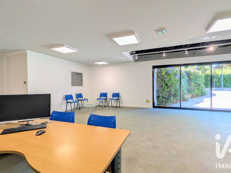 Vente Boutique/Local commercial 120 m&sup2; — photo 1