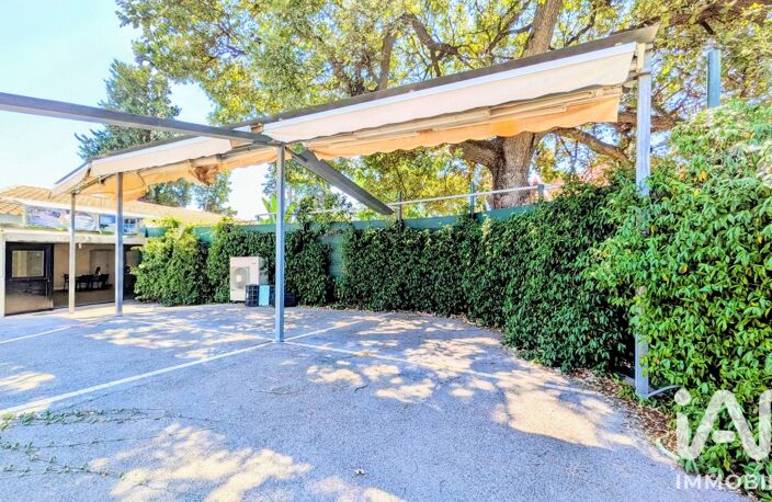 Vente Boutique/Local commercial 120 m&sup2; — photo 2