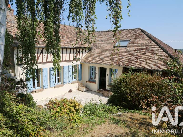 Vente Maison/villa 8 pièces — photo 1