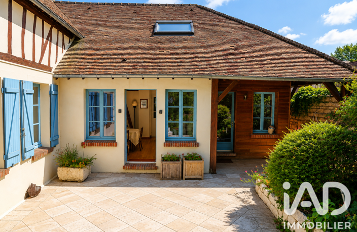 Vente Maison/villa 8 pièces — photo 2