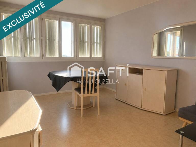 ALLONNES  Appartement lumineux de 65 m²  Dernier étage  2 chambres  Balcon fermé  Cave — photo 1