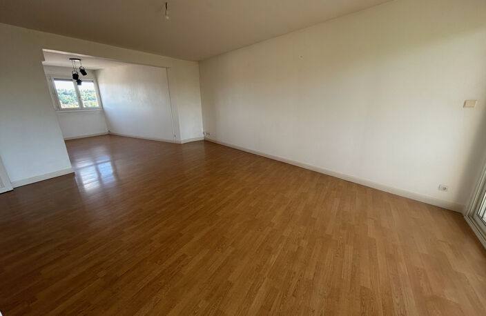 APPARTEMENT T3 CENTRE VILLE — photo 2