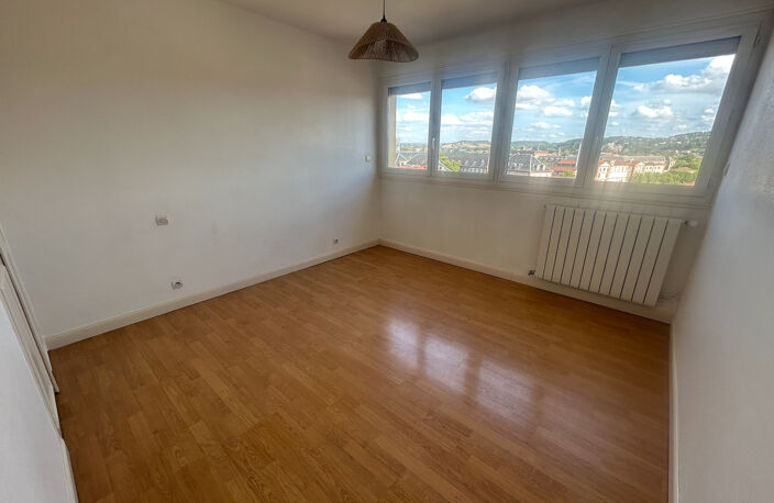 APPARTEMENT T3 CENTRE VILLE — photo 5