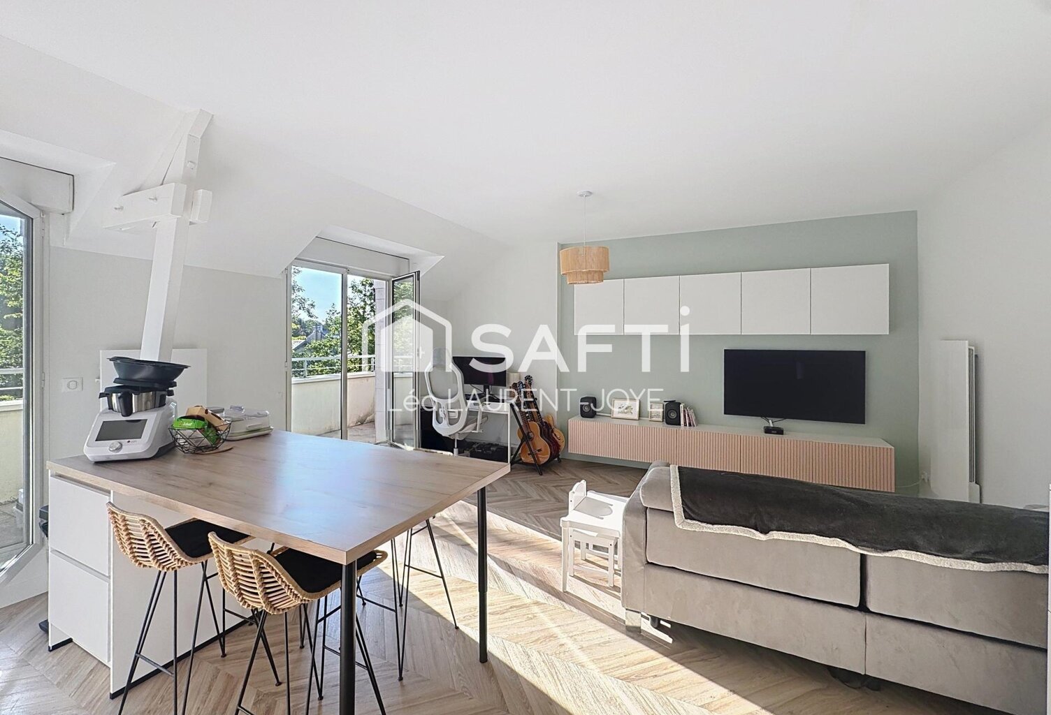 Appartement cosy et élégant avec son parc privée — photo 1