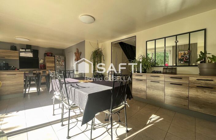 Maison de 112m2 sur un terrain de 479m2, 4 chambres, suite parentale de plain-pied, garage et jardin. — photo 3