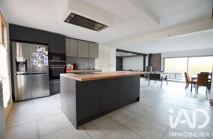 Vente Maison/villa 7 pièces — photo 2