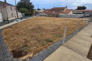 Terrain  76500 €