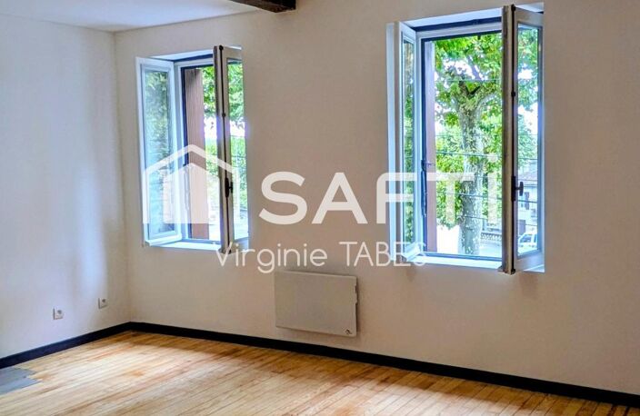 Maison de ville rénovée avec jardin et garage, DPE C — photo 2