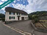 A Bourbach-le-Bas, venez découvrir une maison familiale avec grange et fort potentiel ! — photo 2